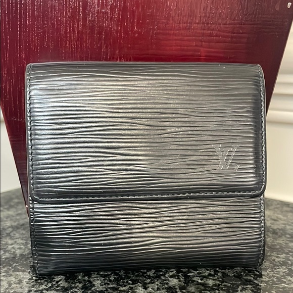 Louis Vuitton Epi Black Tri Fold Leather Wallet - Picture 1 of 10